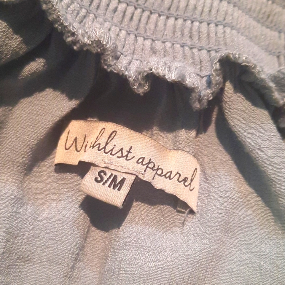 Gray Ruffled 3/4 Sleeve Tunic - Picture 7 of 7